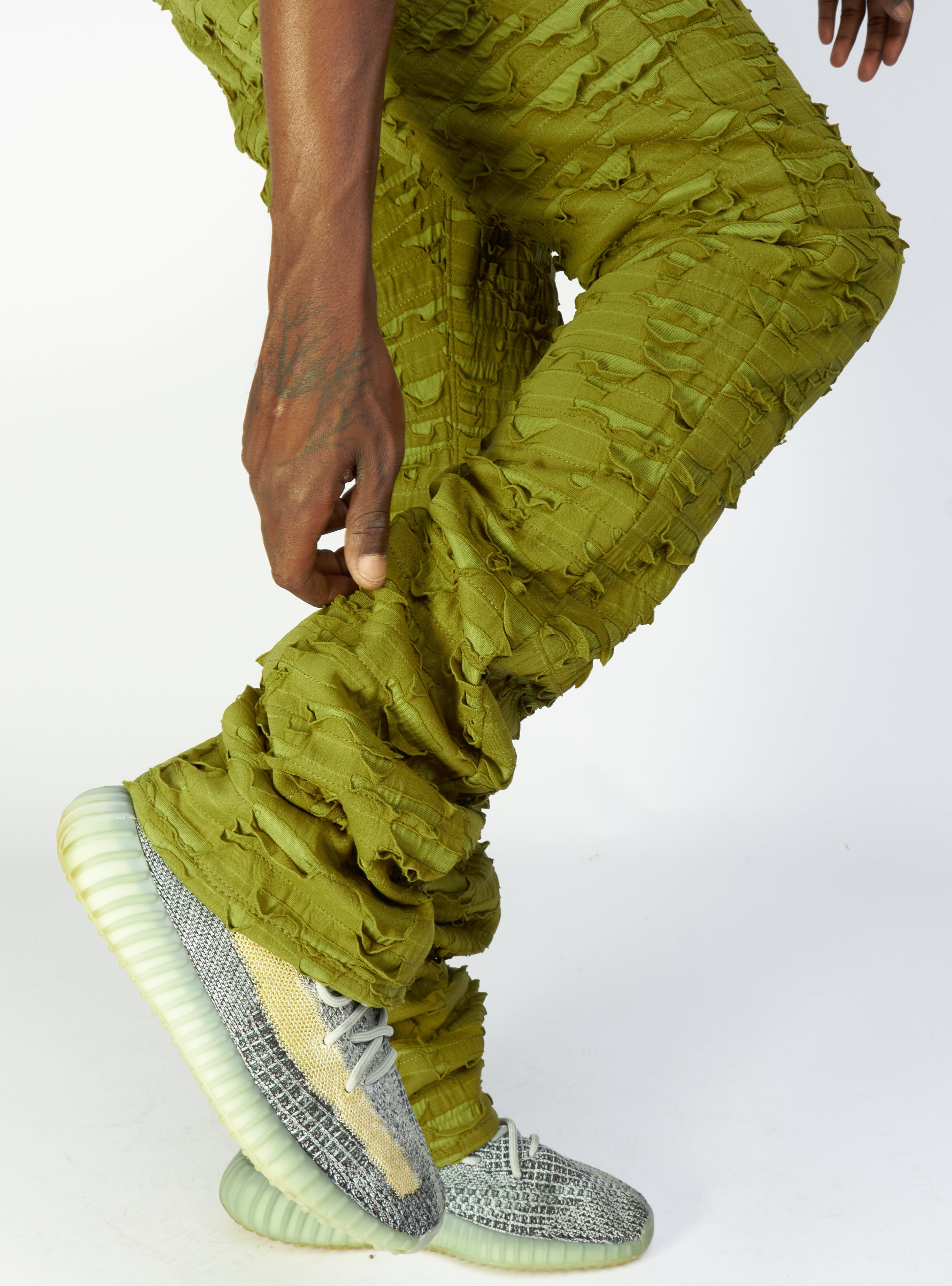 Politics Jeans - Lucas - Olive - Shredded Stacked Flare - 502