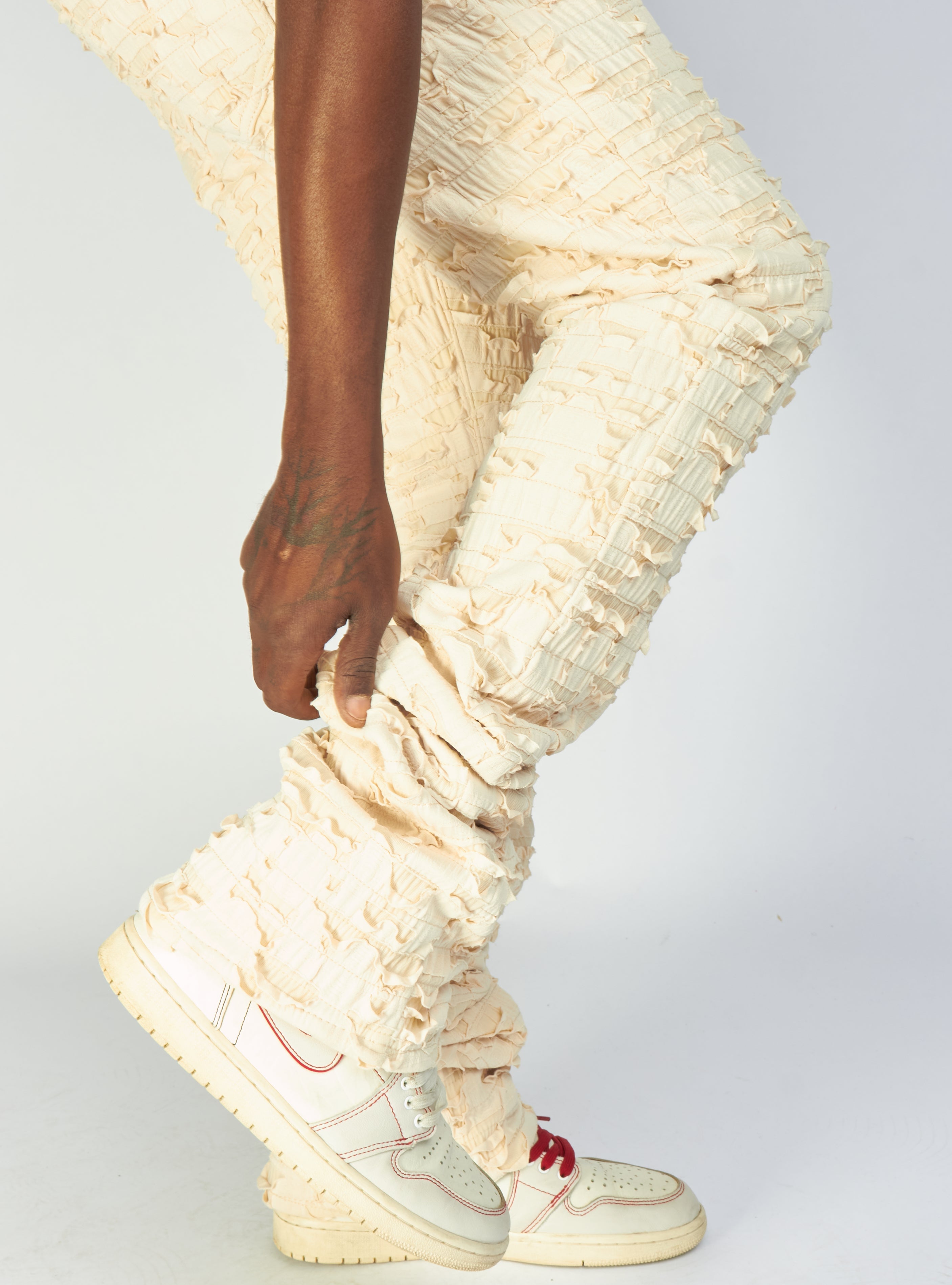 Politics Jeans - Lucas - Cream - Shredded Stacked Flare - 501