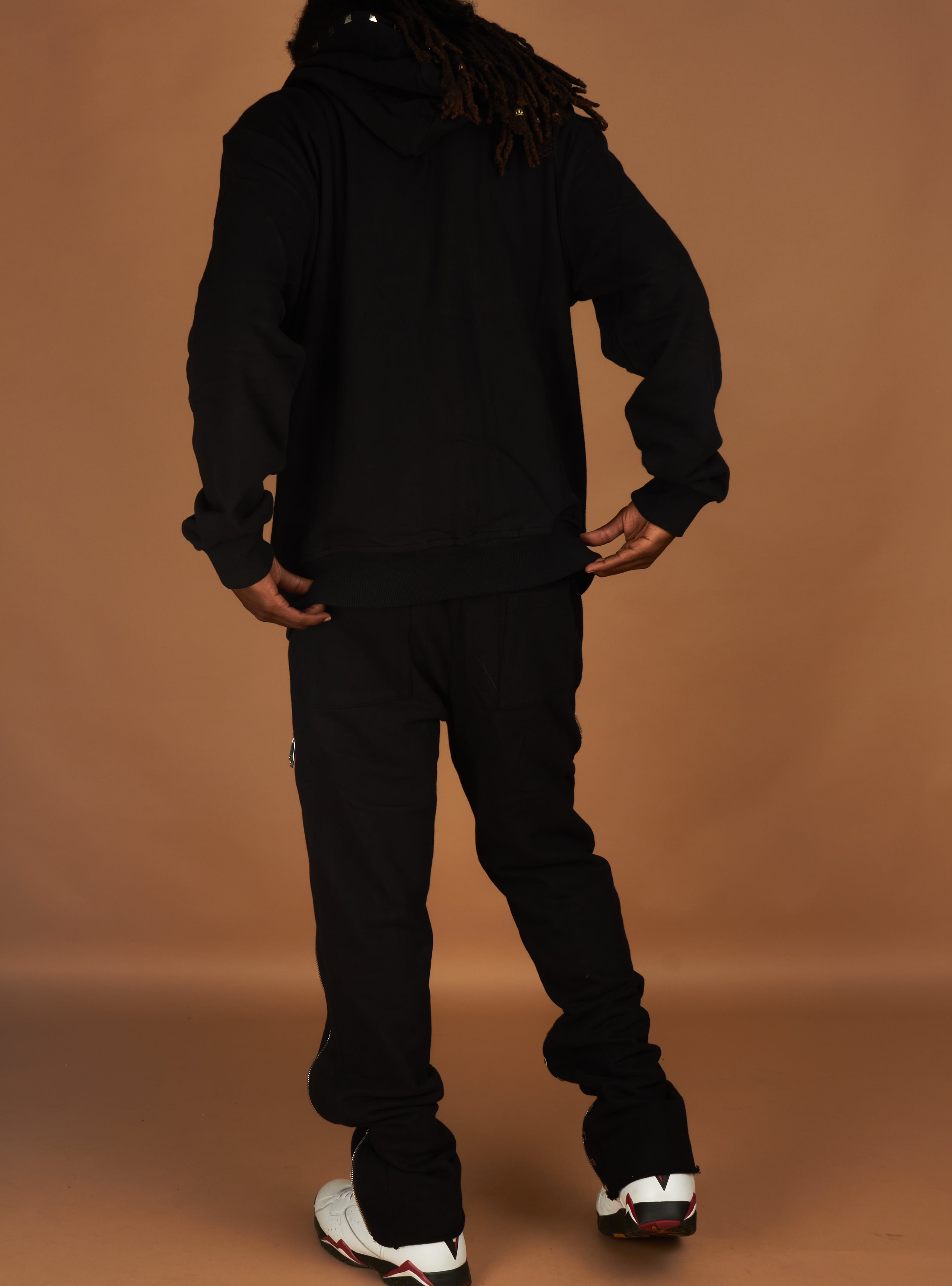 Politics Sweatsuit - Rivet - Black - 715/725